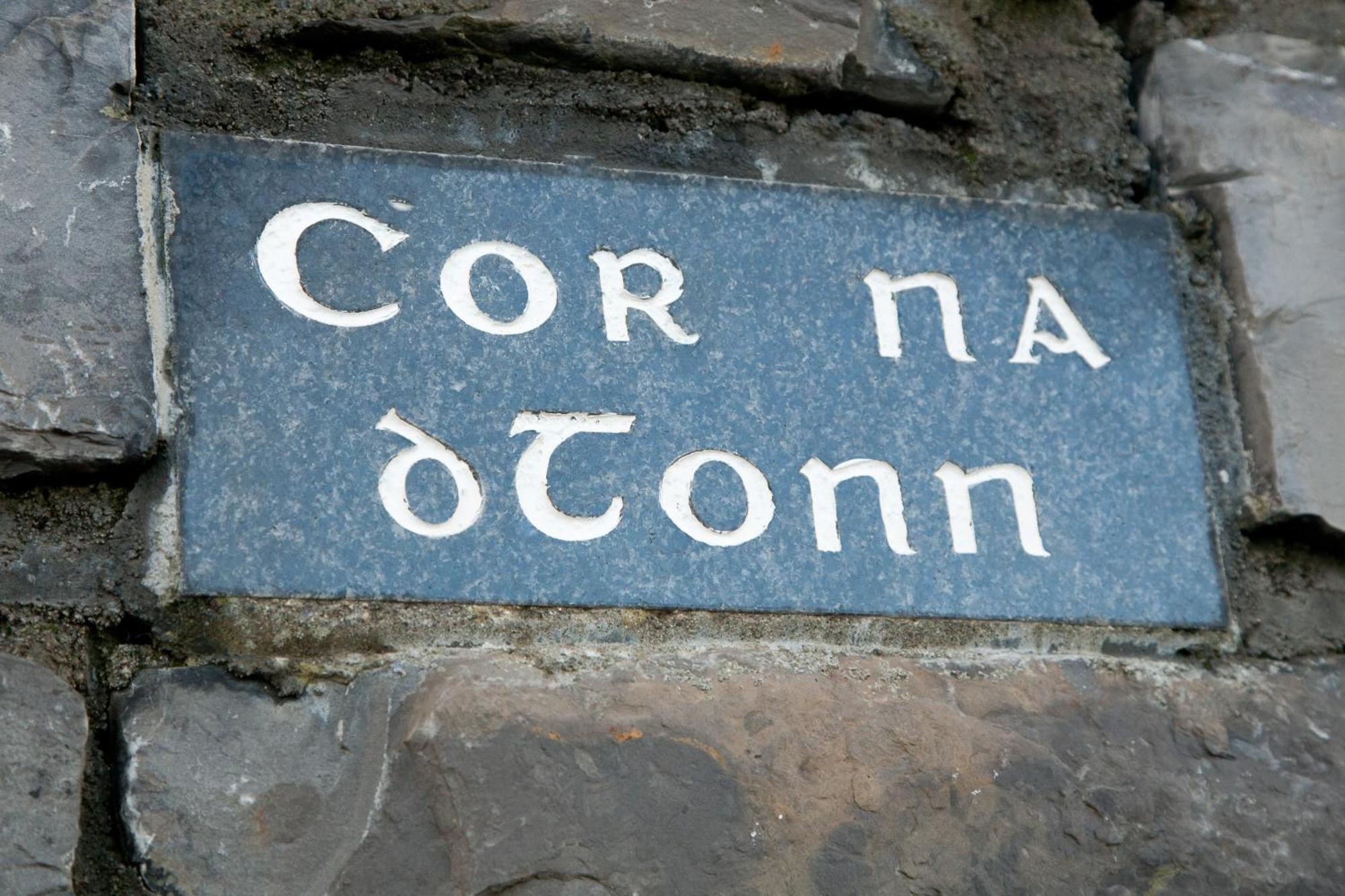 Ceol Na Mara Holiday Homes - Cois Tra & Cor Na Dtonn เอนนิสโครน ภายนอก รูปภาพ